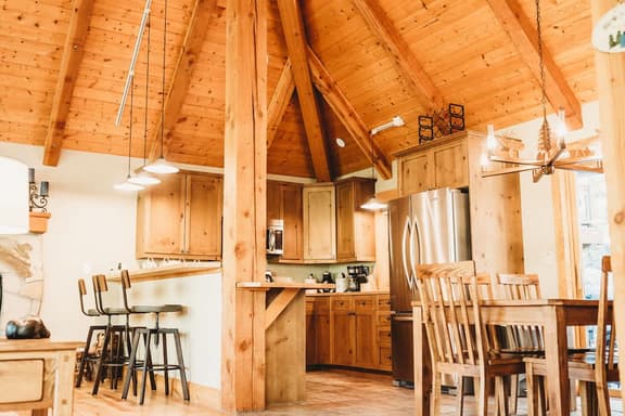 Close to Keystone  Hot Tubs & Private Deck!