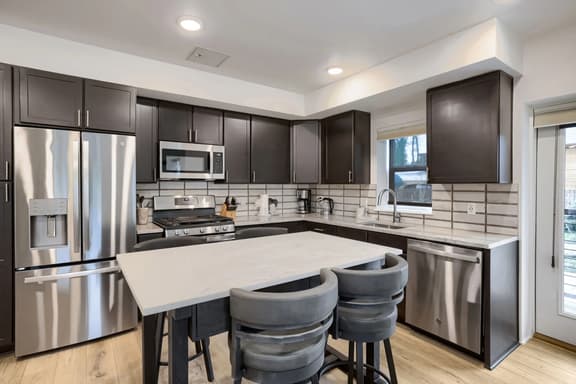Modern Mountain Living, New Listing