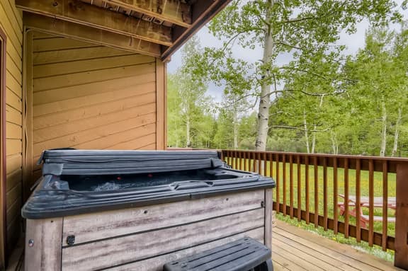 Stop in for the Ultimate Mountain Lifestyle!